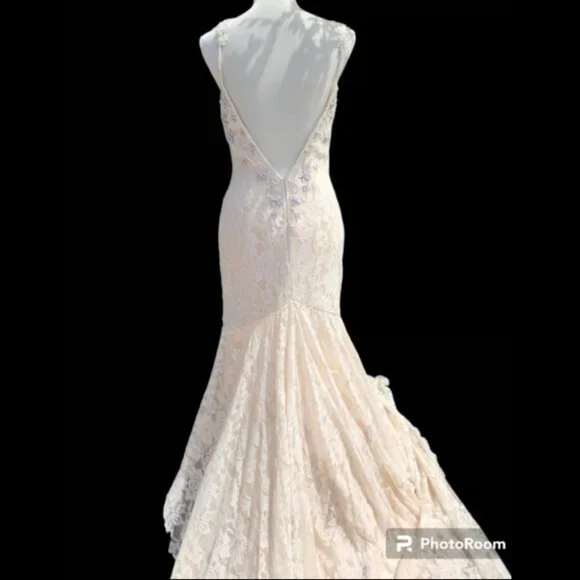 david's bridal mermaid dress As Is Tulle and Beaded Lace Wedding Dress With David's Bridal Mermaid